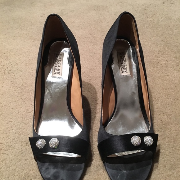 Badgley Mischka Banner black satin heel - Picture 2 of 8